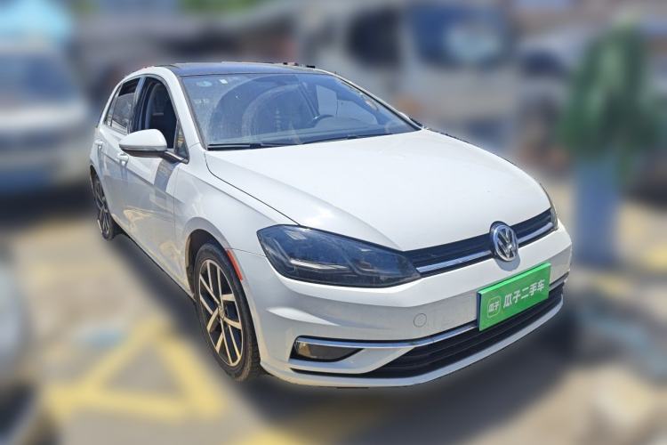 Used Volkswagen Golf 2020 Zhiai Edition 280TSI DSG Comfort Model Front Right 45 Deg
