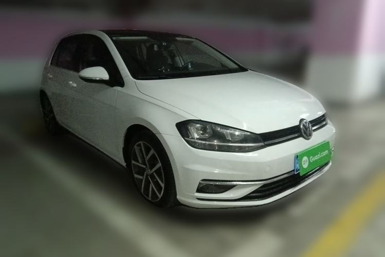 Used Volkswagen Golf 2020 Zhiai Edition 280TSI DSG Comfort Model Front Right 45 Deg