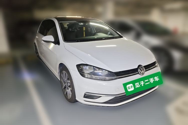 Used Volkswagen Golf 2020 Zhiai Edition 280TSI DSG Comfort Model Front Right 45 Deg