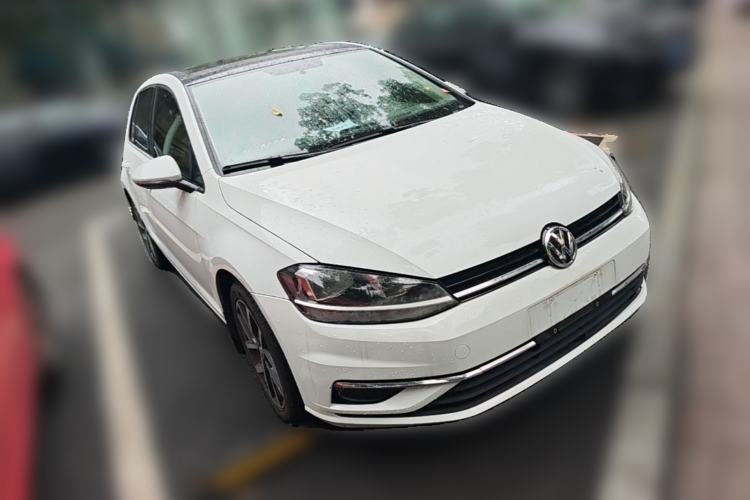 Used Volkswagen Golf 2020 Zhiai Edition 200TSI DSG Comfortable & Ambitious Version Front Right 45 Deg