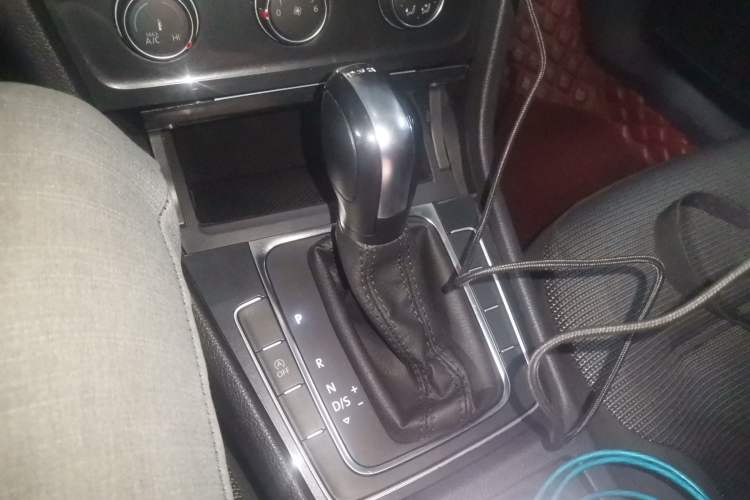 Used Volkswagen Golf 2020 280TSI DSG Comfort Version Gear Lever