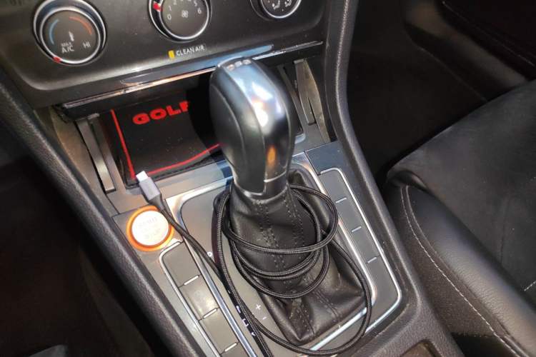 Used Volkswagen Golf 2020 280TSI DSG Luxury Edition Gear Lever
