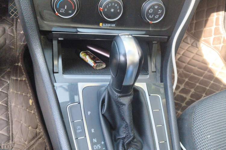 Used Volkswagen Golf 2020 280TSI DSG Comfort Version Gear Lever