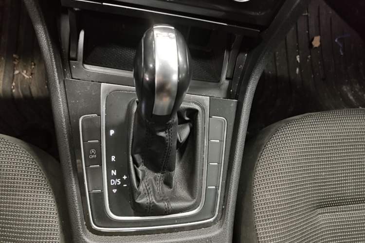 Used Volkswagen Golf 2020 280TSI DSG Comfort Version Gear Lever