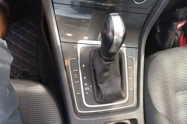 Used Volkswagen Golf 2020 280TSI DSG Comfort Version Gear Lever