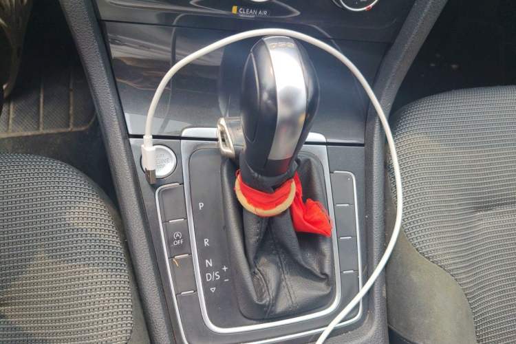 Used Volkswagen Golf 2020 Zhiai Edition 280TSI DSG Comfort Model Gear Lever