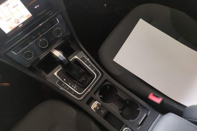 Used Volkswagen Golf 2020 280TSI DSG Comfort Version Gear Lever