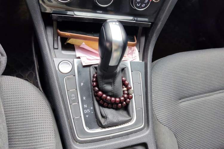 Used Volkswagen Golf 2020 Zhiai Edition 280TSI DSG Comfort Model Gear Lever