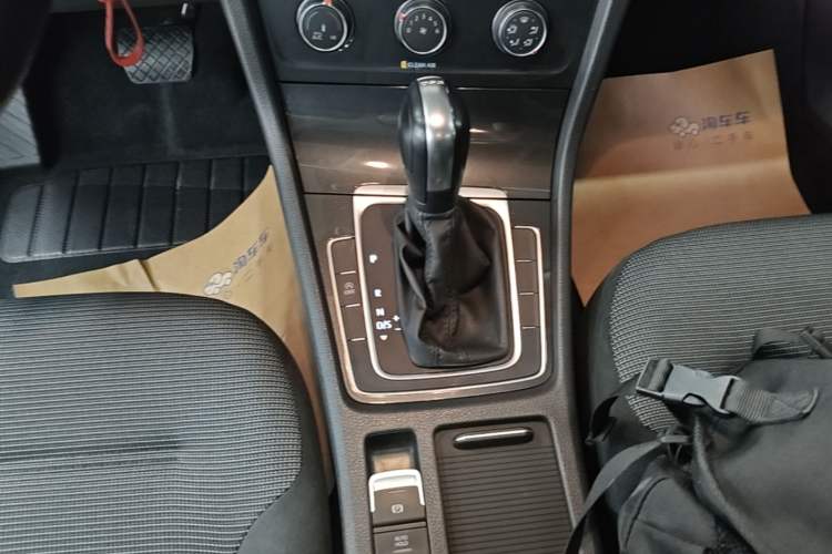 Used Volkswagen Golf 2020 280TSI DSG Comfort Version Gear Lever