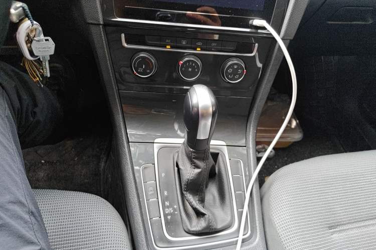 Used Volkswagen Golf 2020 280TSI DSG Comfort Version Gear Lever