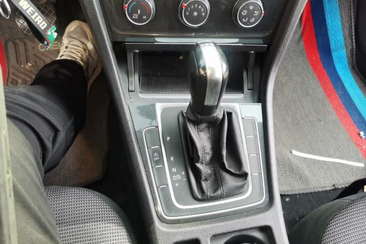 Used Volkswagen Golf 2020 280TSI DSG Comfort Version Gear Lever
