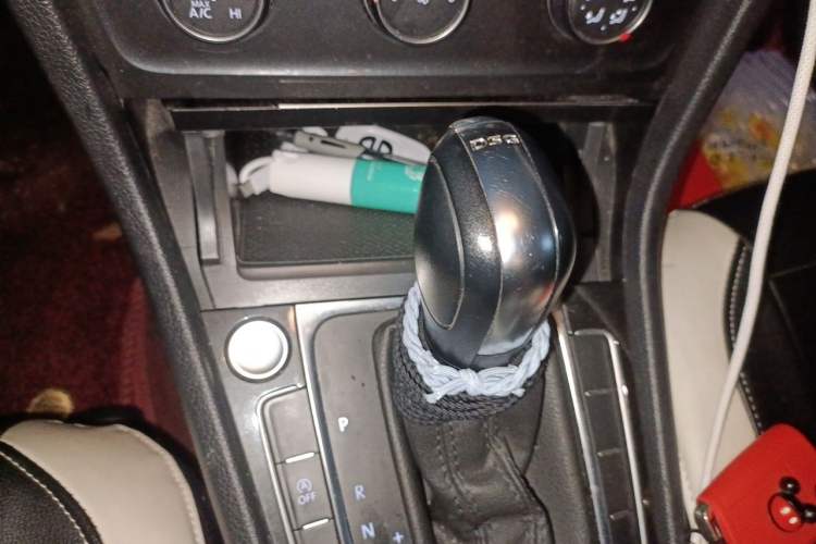 Used Volkswagen Golf 2020 Zhiai Edition 280TSI DSG Comfort Model Gear Lever