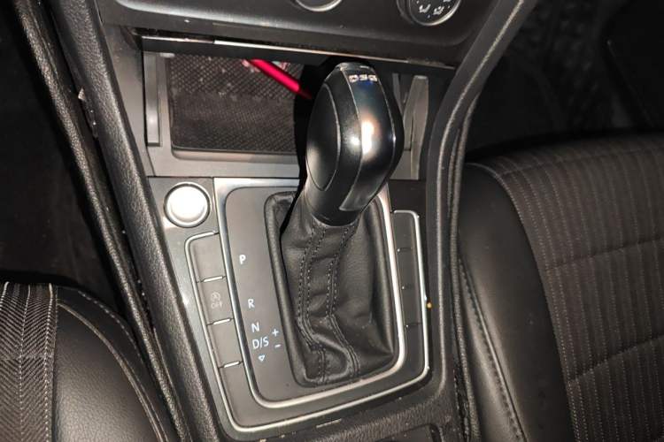 Used Volkswagen Golf 2020 280TSI DSG Comfort Version Gear Lever
