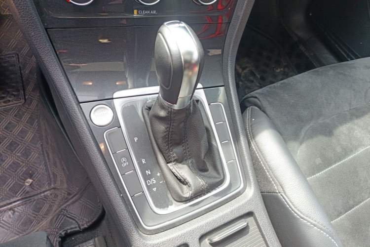 Used Volkswagen Golf 2020 Zhiai Edition 280TSI DSG Luxury Model Gear Lever