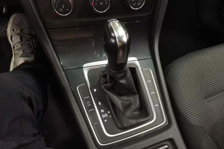 Used Volkswagen Golf 2020 280TSI DSG Comfort Version Gear Lever