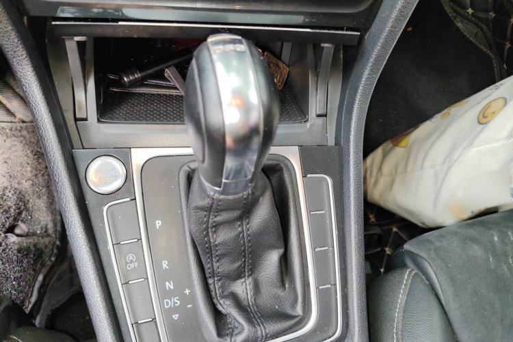 Used Volkswagen Golf 2020 Zhiai Edition 280TSI DSG Luxury Model Gear Lever