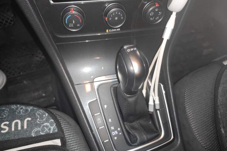 Used Volkswagen Golf 2020 280TSI DSG Comfort Version Gear Lever