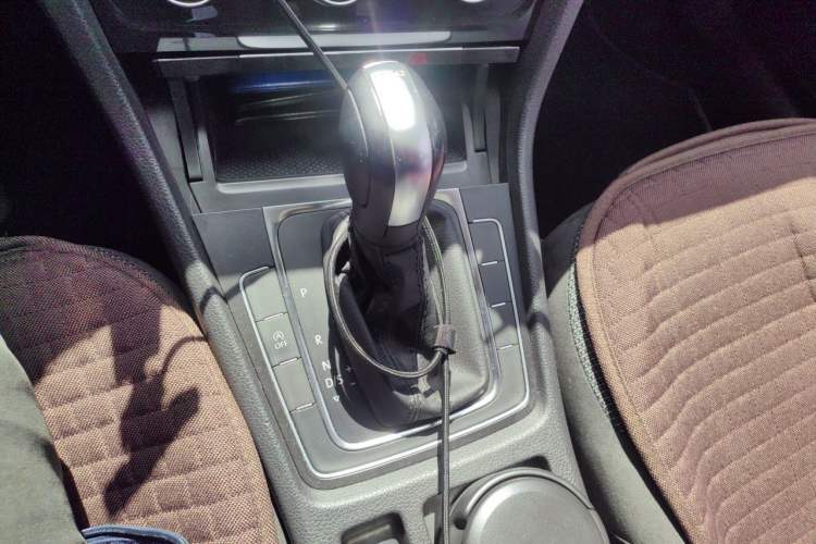 Used Volkswagen Golf 2020 280TSI DSG Comfort Version Gear Lever