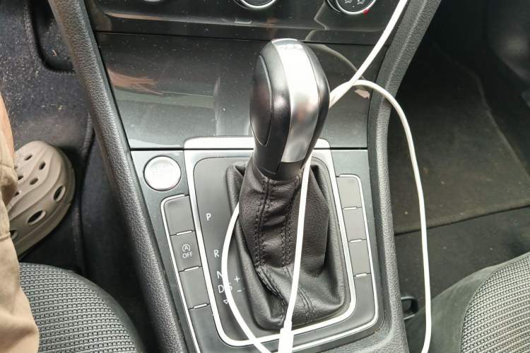Used Volkswagen Golf 2020 Zhiai Edition 280TSI DSG Comfort Model Gear Lever