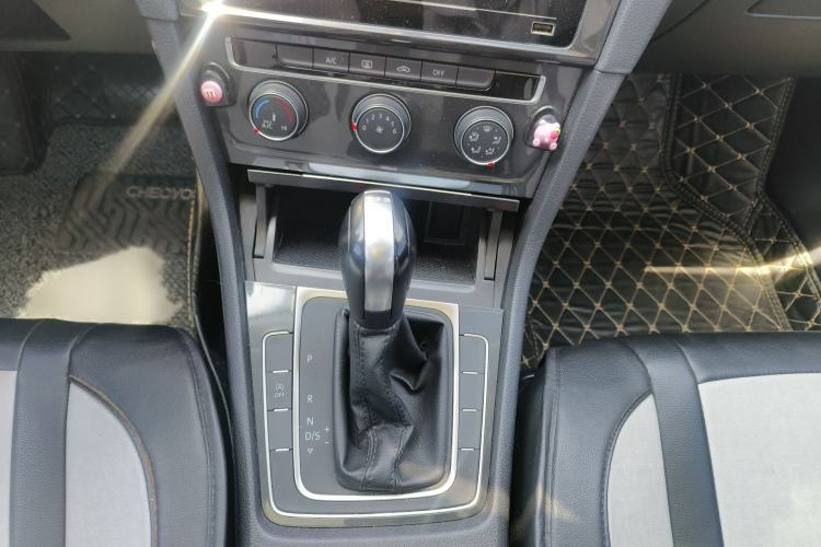 Used Volkswagen Golf 2020 280TSI DSG Comfort Version Gear Lever