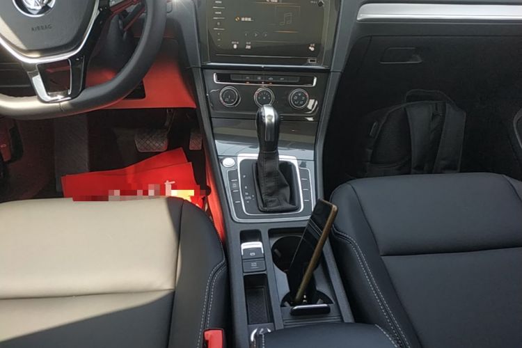 Used Volkswagen Golf 2020 Zhiai Edition 200TSI DSG Comfortable & Ambitious Version Gear Lever