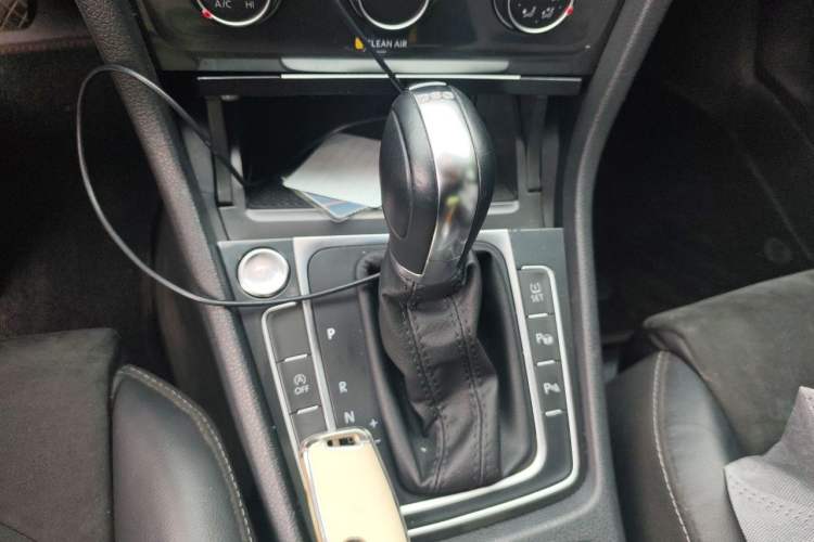 Used Volkswagen Golf 2020 Zhiai Edition 280TSI DSG Luxury Model Gear Lever