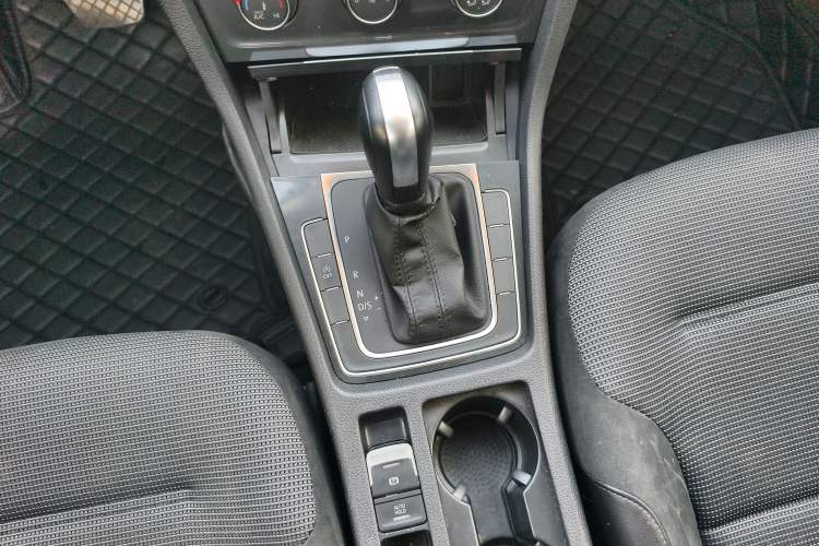 Used Volkswagen Golf 2020 280TSI DSG Comfort Version Gear Lever