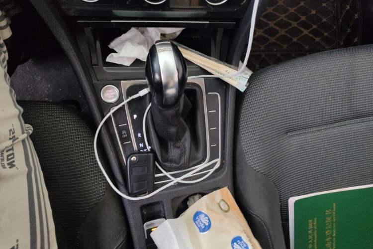 Used Volkswagen Golf 2020 Zhiai Edition 280TSI DSG Comfort Model Gear Lever