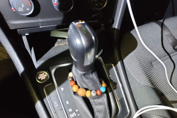 Used Volkswagen Golf 2020 Zhiai Edition 280TSI DSG Comfort Model Gear Lever