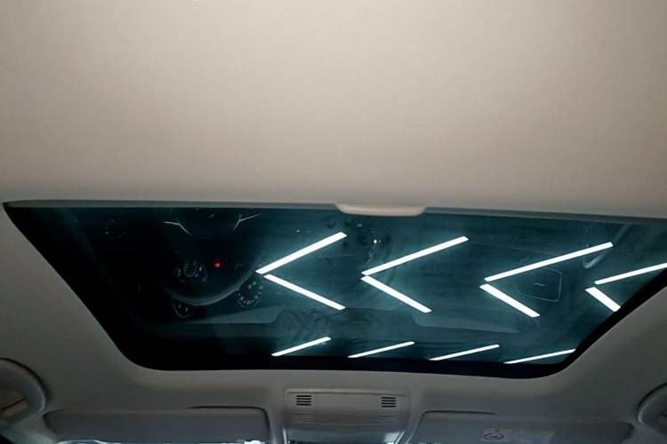 Used Volkswagen Golf 2020 Zhiai Edition 200TSI DSG Comfortable & Ambitious Version Headliner
