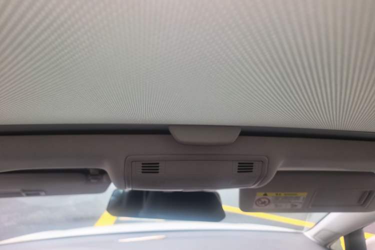 Used Volkswagen Golf 2020 Zhiai Edition 200TSI DSG Comfortable & Ambitious Version Headliner