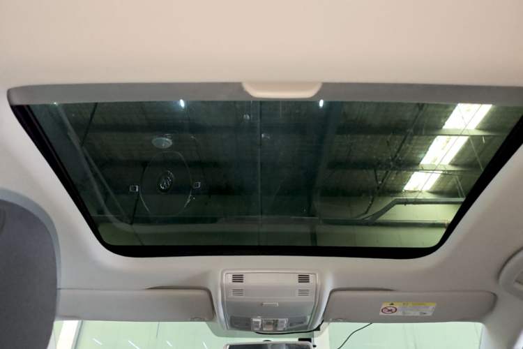 Used Volkswagen Golf 2020 Zhiai Edition 200TSI DSG Comfortable & Ambitious Version Headliner