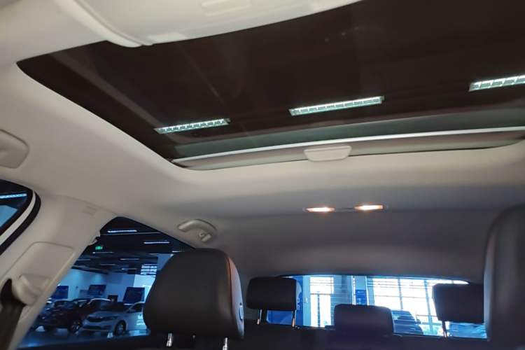 Used Volkswagen Golf 2020 Zhiai Edition 280TSI DSG Comfort Model Headliner