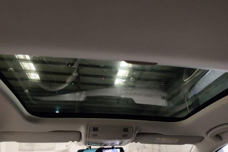 Used Volkswagen Golf 2020 200TSI DSG Comfortable and Ambitious Edition Headliner