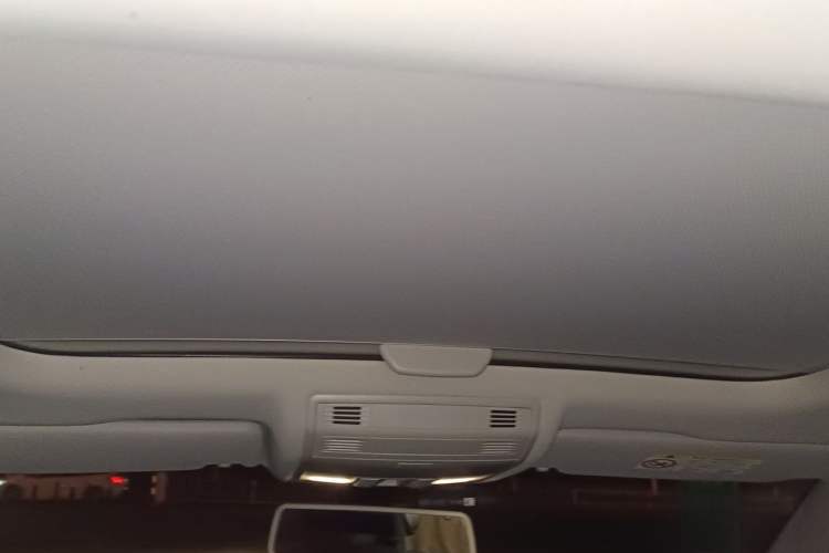 Used Volkswagen Golf 2020 Zhiai Edition 280TSI DSG Comfort Model Headliner