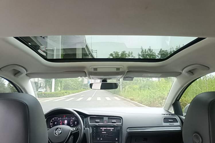 Used Volkswagen Golf 2020 280TSI DSG Luxury Edition Headliner
