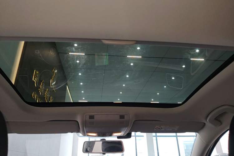 Used Volkswagen Golf 2020 200TSI DSG Comfortable and Ambitious Edition Headliner