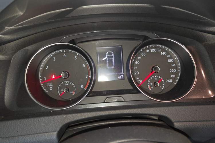 Used Volkswagen Golf 2020 Zhiai Edition 280TSI DSG Comfort Model Instrument Cluster