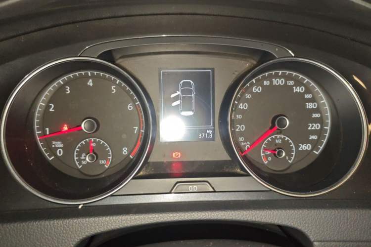 Used Volkswagen Golf 2020 Zhiai Edition 280TSI DSG Comfort Model Instrument Cluster