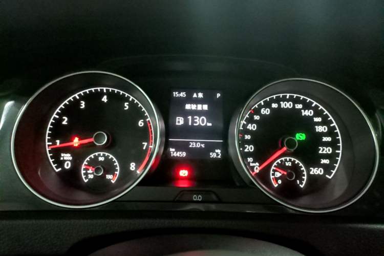 Used Volkswagen Golf 2020 Zhiai Edition 200TSI DSG Comfortable & Ambitious Version Instrument Cluster