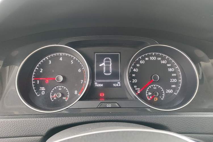 Used Volkswagen Golf 2020 200TSI DSG Comfortable and Ambitious Edition Instrument Cluster