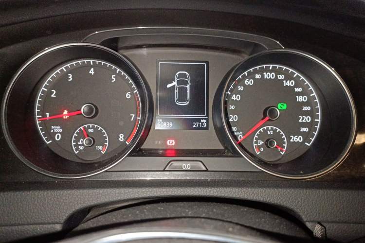 Used Volkswagen Golf 2020 Zhiai Edition 280TSI DSG Comfort Model Instrument Cluster