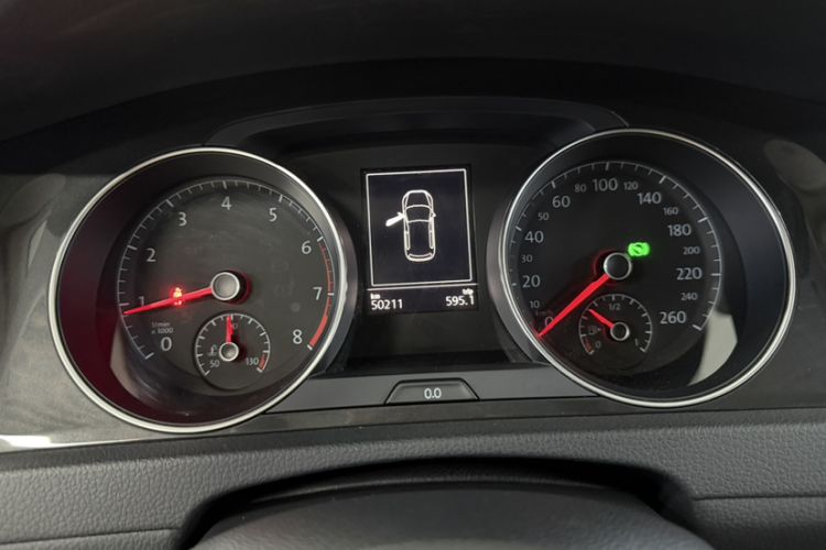 Used Volkswagen Golf 2020 Zhiai Edition 280TSI DSG Comfort Model Instrument Cluster
