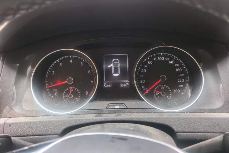 Used Volkswagen Golf 2020 Zhiai Edition 200TSI DSG Comfortable & Ambitious Version Instrument Cluster