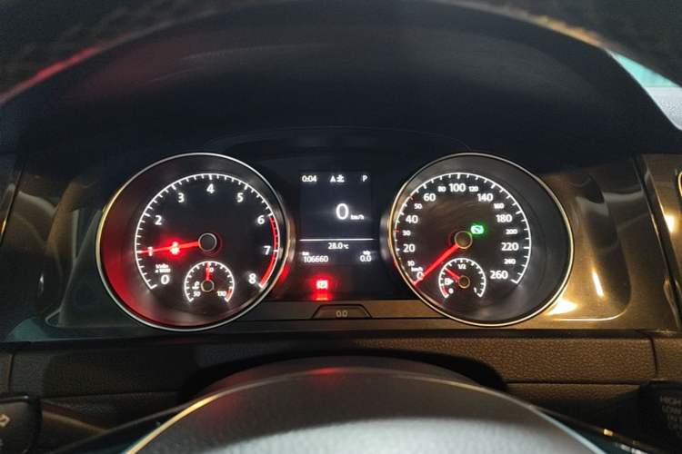 Used Volkswagen Golf 2020 Zhiai Edition 280TSI DSG Comfort Model Instrument Cluster