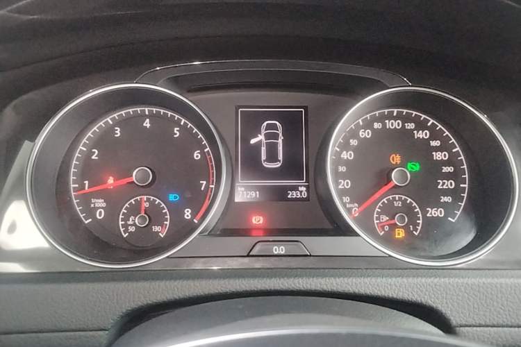 Used Volkswagen Golf 2020 Zhiai Edition 280TSI DSG Comfort Model Instrument Cluster