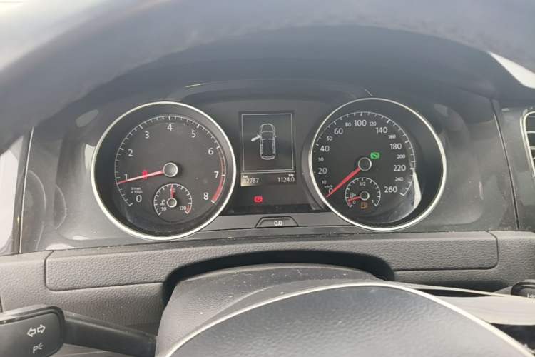 Used Volkswagen Golf 2020 Zhiai Edition 200TSI DSG Comfortable & Ambitious Version Instrument Cluster