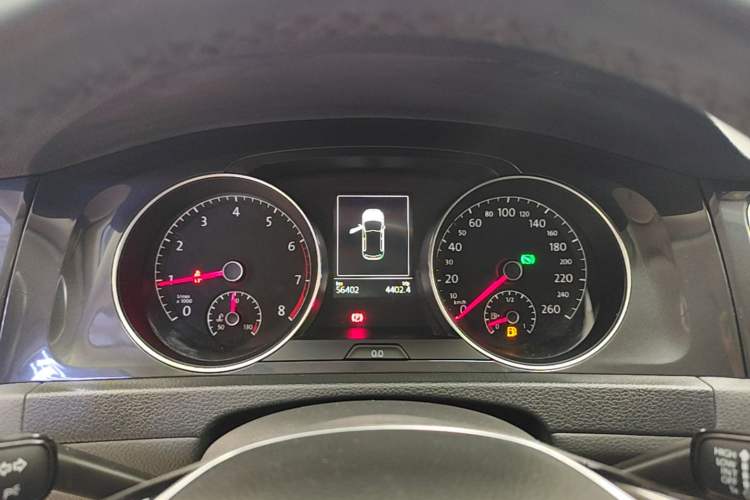 Used Volkswagen Golf 2020 200TSI DSG Comfortable and Ambitious Edition Instrument Cluster