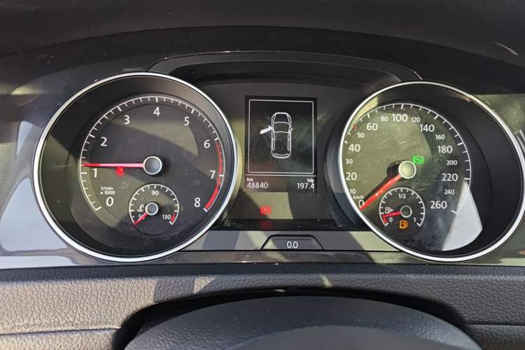 Used Volkswagen Golf 2020 Zhiai Edition 200TSI DSG Comfortable & Ambitious Version Instrument Cluster