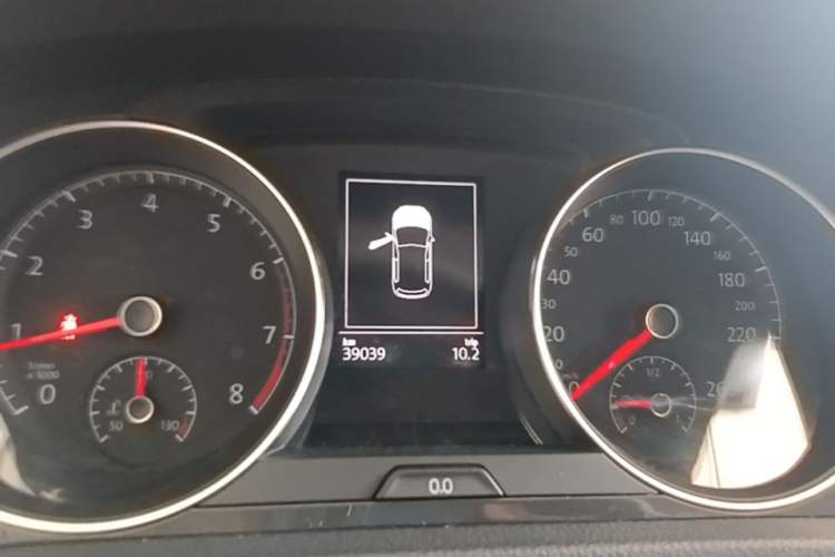 Used Volkswagen Golf 2020 Zhiai Edition 280TSI DSG Comfort Model Instrument Cluster